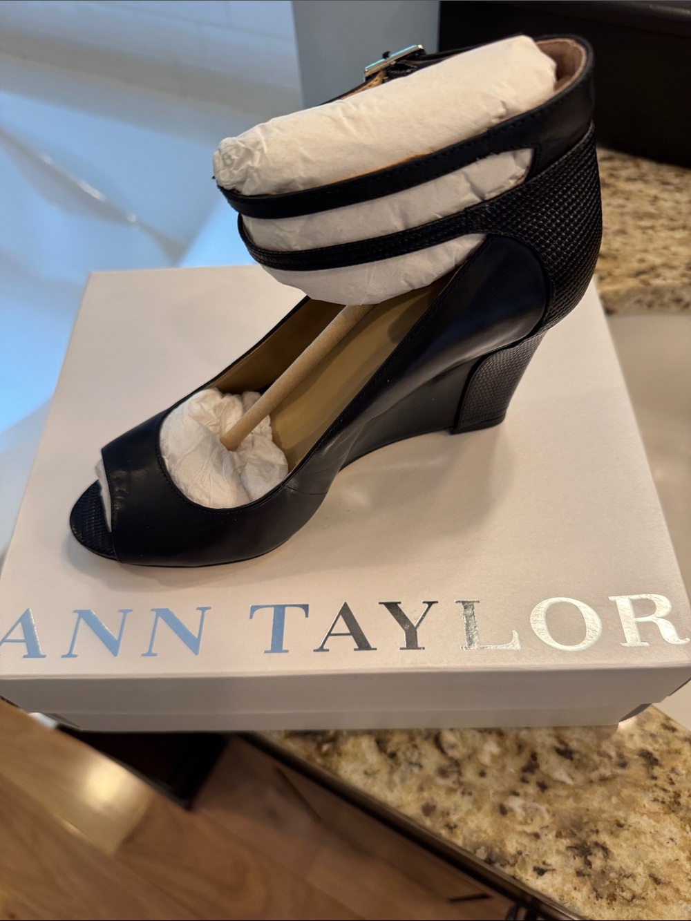 NIB Ann Taylor Black Open-Toe Wedge Sandals with Ankle Straps